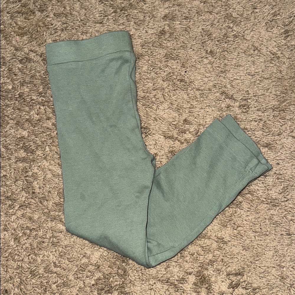 Kate Quinn Leggings